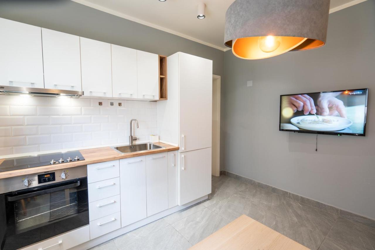 Cozy Design Apartament In Magheru Βουκουρέστι Εξωτερικό φωτογραφία
